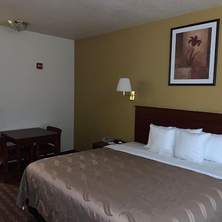 Holiday Inn Express - Wichita North - Park City By Ihg Exteriér fotografie