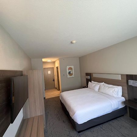 Holiday Inn Express - Wichita North - Park City By Ihg Exteriér fotografie