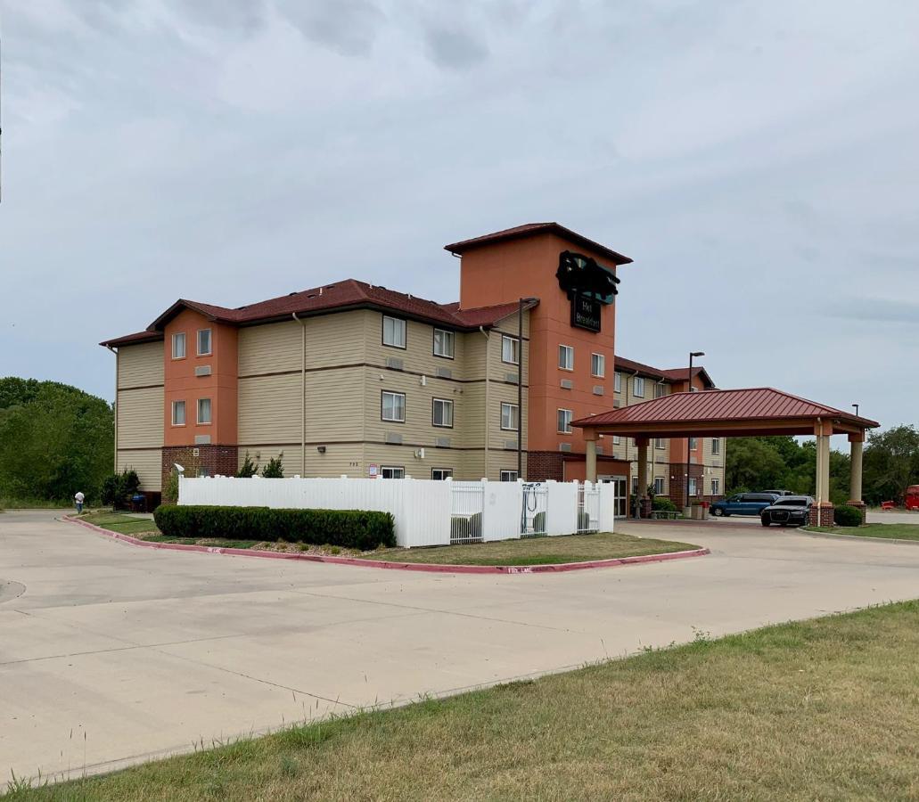 Holiday Inn Express - Wichita North - Park City By Ihg Exteriér fotografie