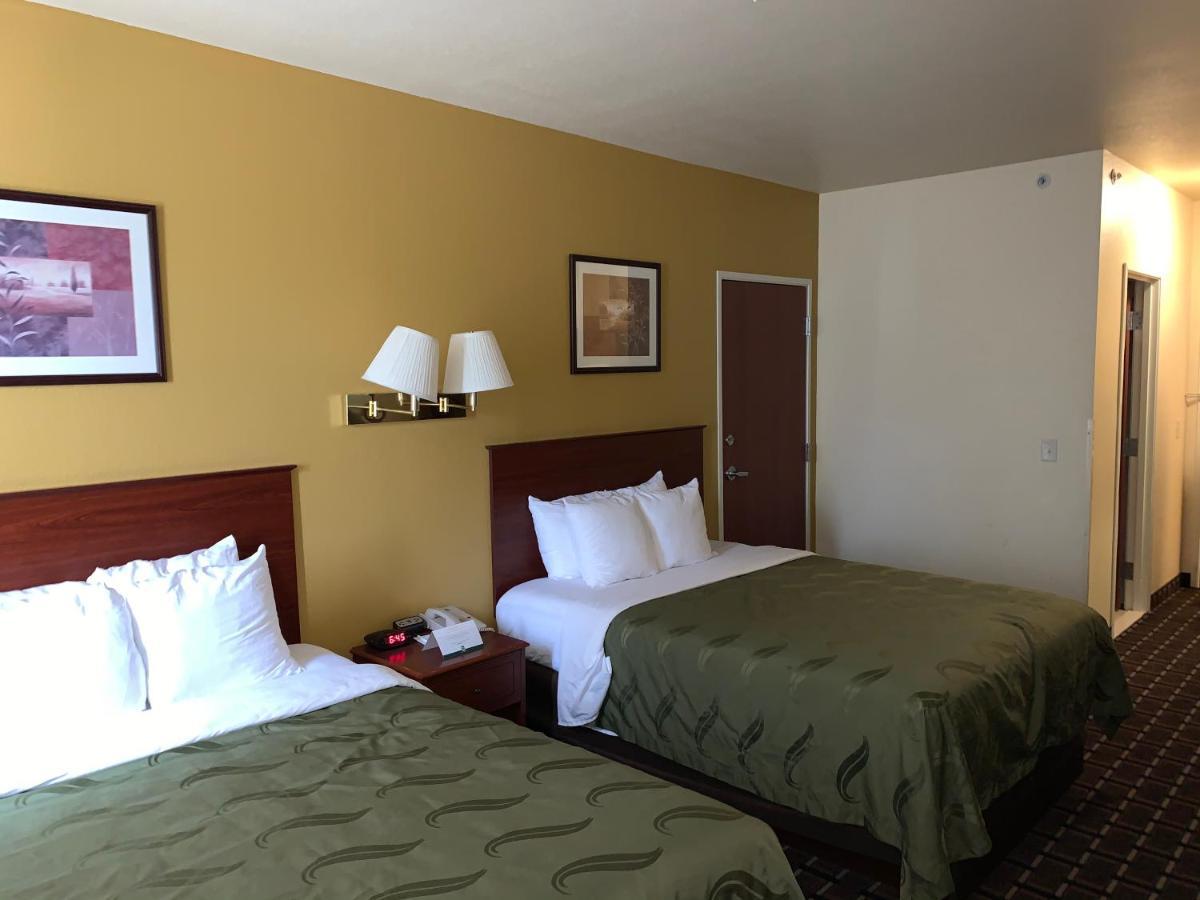 Holiday Inn Express - Wichita North - Park City By Ihg Exteriér fotografie